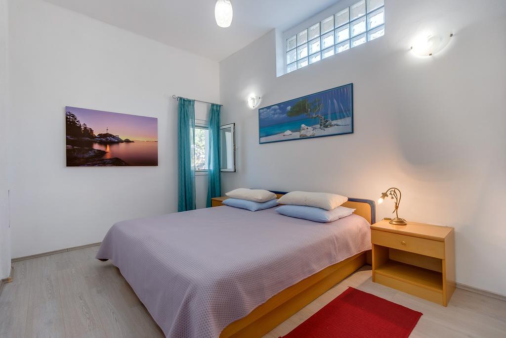 Holiday Home Nikol Велі-Лошинь Екстер'єр фото